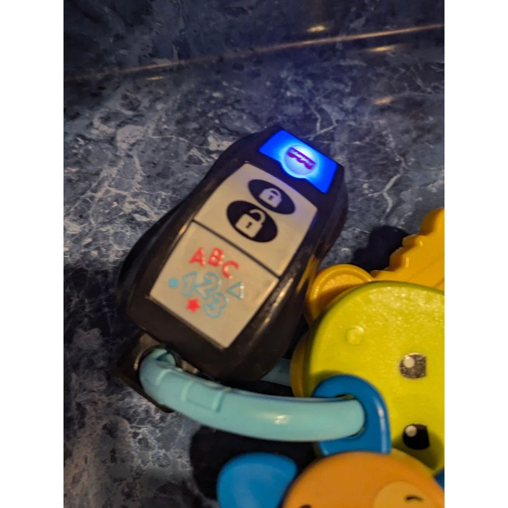Fisher Price Keys Puppy Toy Lights‎ Sounds ABC 123 Car Keys Dog Teether